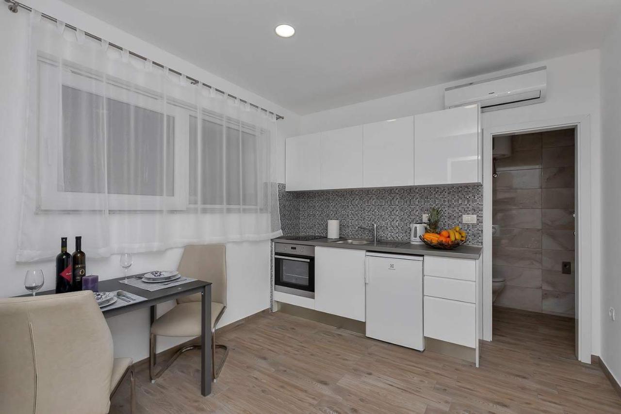 Apartman-Studio Meri Makarska Bagian luar foto